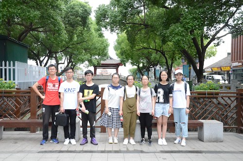 7月7日 色花堂
 赴余杭区测甲醛小分队 合照