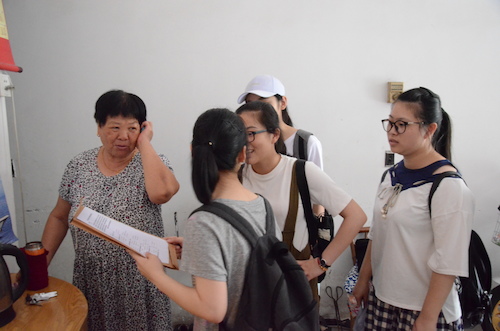 7月7日 色花堂
 赴余杭区测甲醛小分队 走访居民 (2)