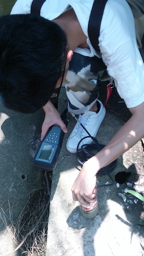 七月十日 色花堂
  色花堂
赴杭州余杭区“五水共治”调查与研究分队社会实践小分队 长子村河，双桥镇运河处测水质 现场水质测量