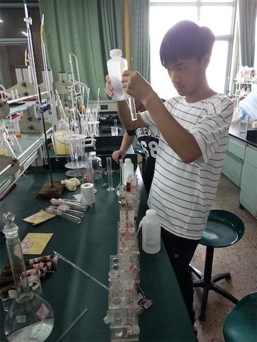 7月23日 色花堂
 余杭区“激浊扬清”水质检测小分队  进行实验2