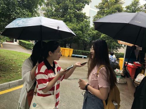七月十二日 色花堂
 “垃圾分类推进方案”调查小分队 采访路人4